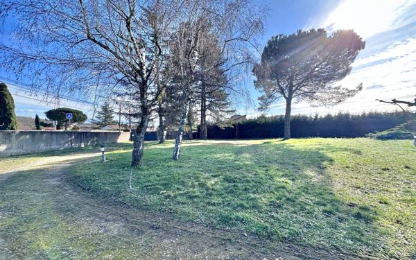 Maison à vendre    6 pièces •  Chantemerle-les-Blés