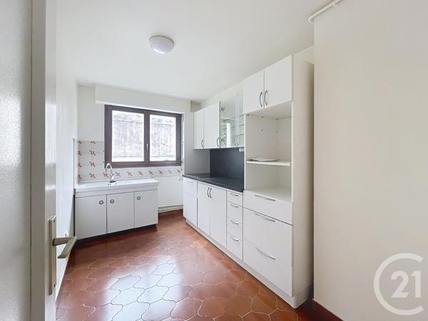 Appartement à vendre  3 pièces - 72,67 m 2   PARIS  - 75020