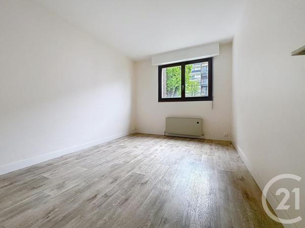 Appartement à vendre  3 pièces - 72,67 m 2   PARIS  - 75020