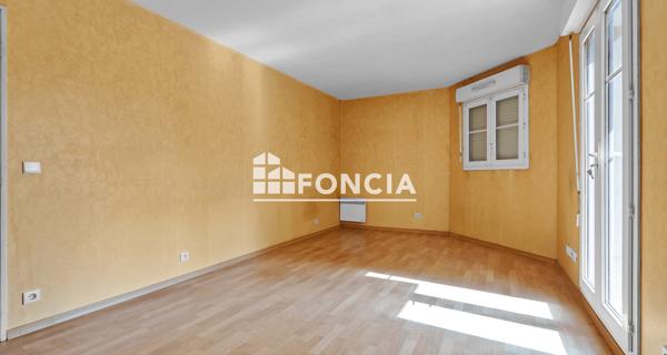 À vendre Appartement 2 pièces 46.07 m² - Voisins-le-bretonneux 78960