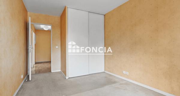 À vendre Appartement 2 pièces 46.07 m² - Voisins-le-bretonneux 78960
