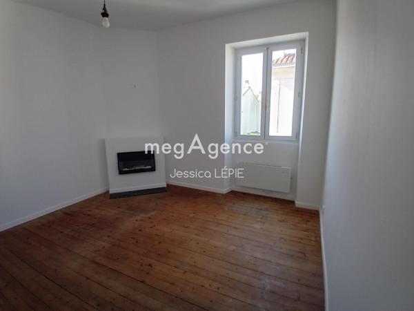 Maison à NIORT, 79000 - 5 pièces 134m²