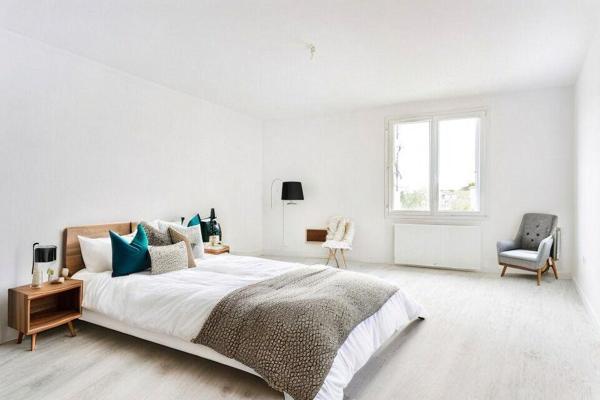 Maison de village et sa terrasse sur le toit