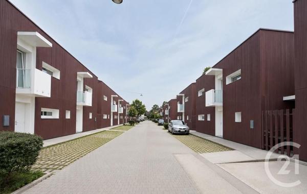 Maison à vendre  4 pièces - 83,13 m 2   BEGLES  - 33
