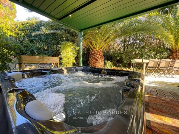 Villa de caractère avec piscine à Villefranque