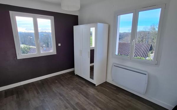 Maison à vendre    4 pièces •  Briscous