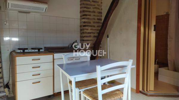 CAHORS, STUDIO MEUBLÉ