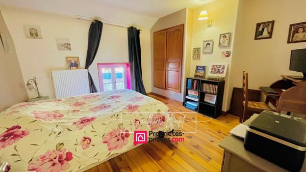 Maison Rozay En Brie 4 pièce(s) 2 ( voir 3 ) chambres117 m2