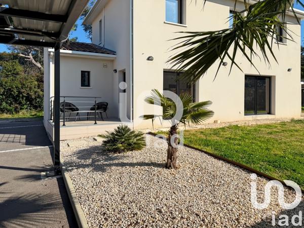 Maison d’architecte 5 pièces de 140 m² à Bagnols-sur-Cèze (30200)