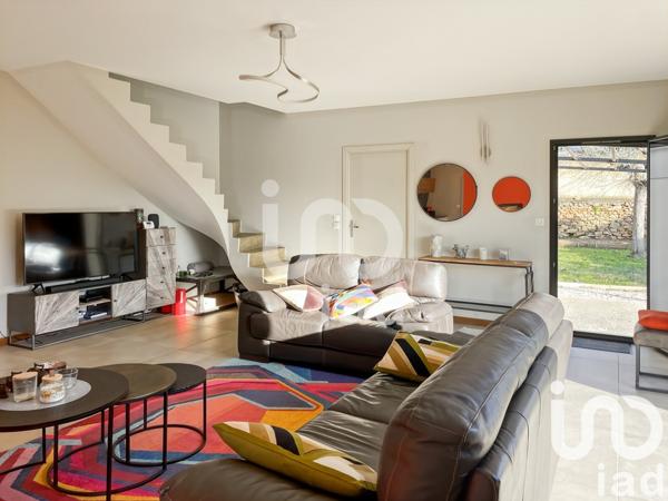 Maison d’architecte 5 pièces de 140 m² à Bagnols-sur-Cèze (30200)