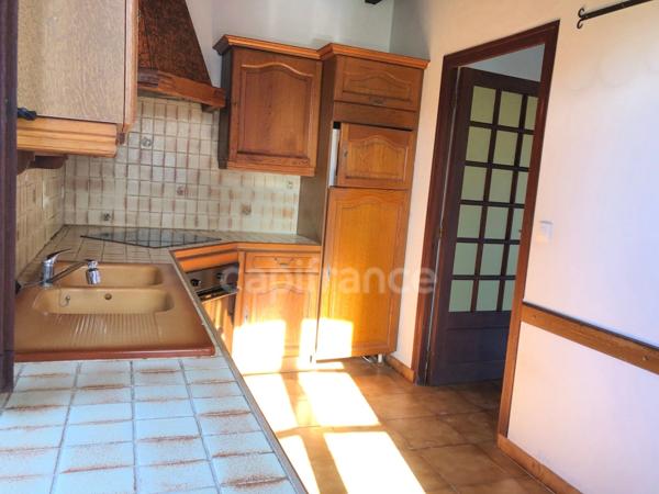 Maison à vendre 3/4 pièces MERRY LA VALLEE (89)-91m2 habitables-garage-cave voûtée-Terrain clos 759m2