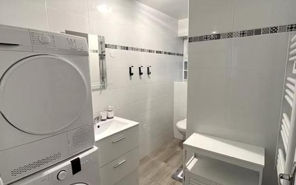 Maison à vendre    5 pièces • 125 m2 Saint-Denis