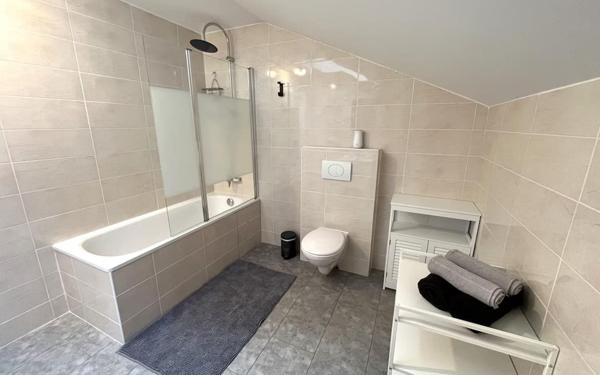 Maison à vendre    5 pièces • 125 m2 Saint-Denis