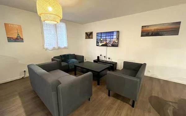 Maison à vendre    5 pièces • 125 m2 Saint-Denis