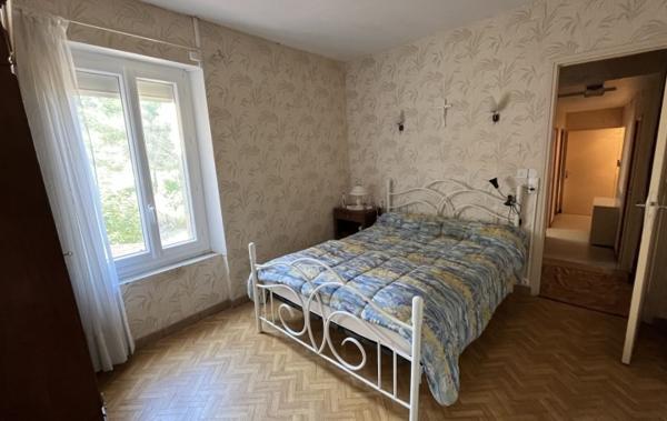 Vente Maison GARAGE ET COUR à rafraîchir Oupia   