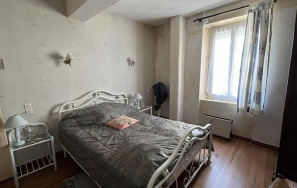 Vente Maison GARAGE ET COUR à rafraîchir Oupia   