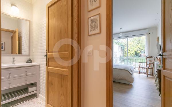 Maison à vendre    9 pièces • 310 m2 Fontenay-sous-Bois