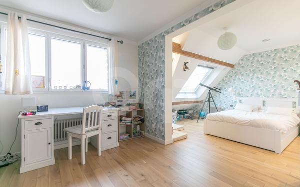 Maison à vendre    9 pièces • 310 m2 Fontenay-sous-Bois