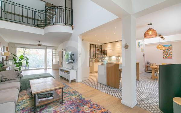 Maison à vendre    9 pièces • 310 m2 Fontenay-sous-Bois