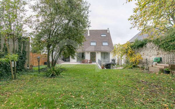 Maison à vendre    9 pièces • 310 m2 Fontenay-sous-Bois