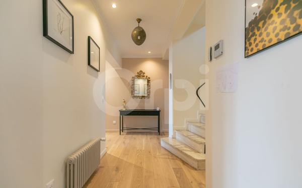 Maison à vendre    9 pièces • 310 m2 Fontenay-sous-Bois