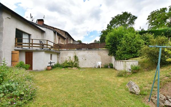Maison à vendre    3 pièces • 110 m2 Laprugne