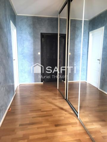 5 Chambres une au rez-de-chaussée. PROCHE MORESTEL