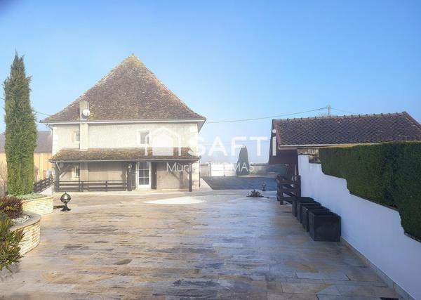 5 Chambres une au rez-de-chaussée. PROCHE MORESTEL