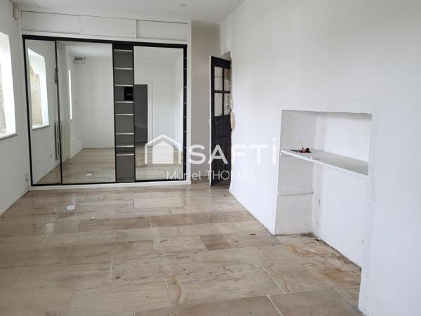 5 Chambres une au rez-de-chaussée. PROCHE MORESTEL