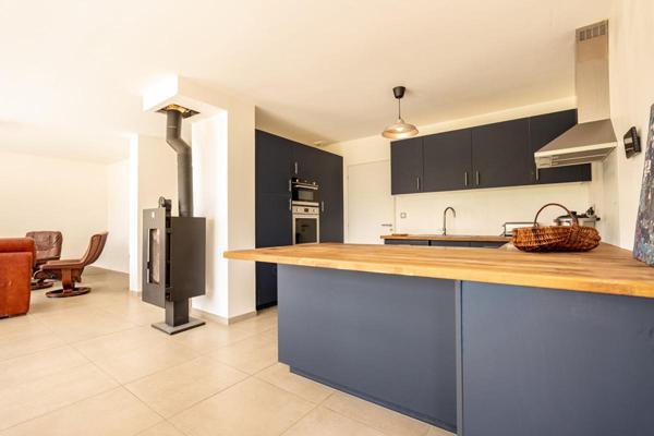 LIEUX UNIQUES ® x PROPRIÉTÉS PRIVÉES PROPOSE MAISON CONTEMPORAINE 113 M² - MONT-PRÈS-CHAMBORD - TERRAIN 2860 M²