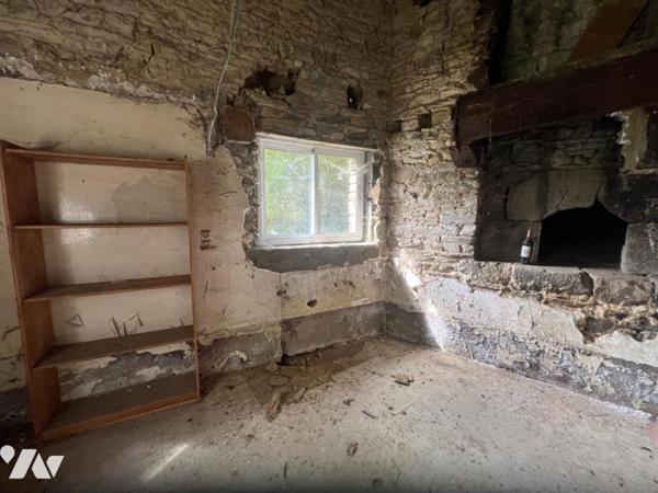 TESSE FROULAY, à 5 min de BAGNOLES DE L'ORNE, maison à rénover 