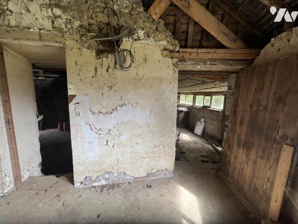 TESSE FROULAY, à 5 min de BAGNOLES DE L'ORNE, maison à rénover 