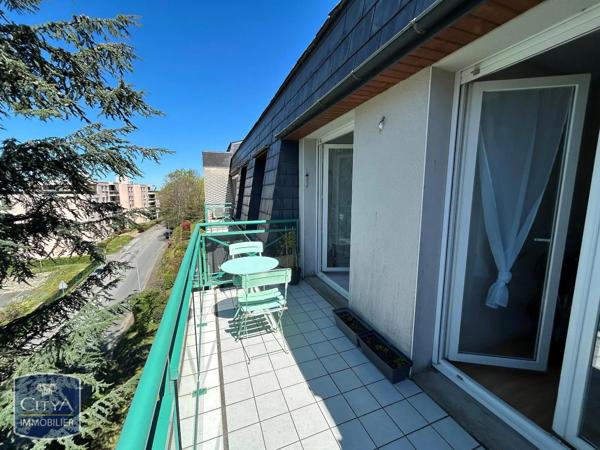 Appartement à louer 2 pièces 53.41m² Guéret (23000)