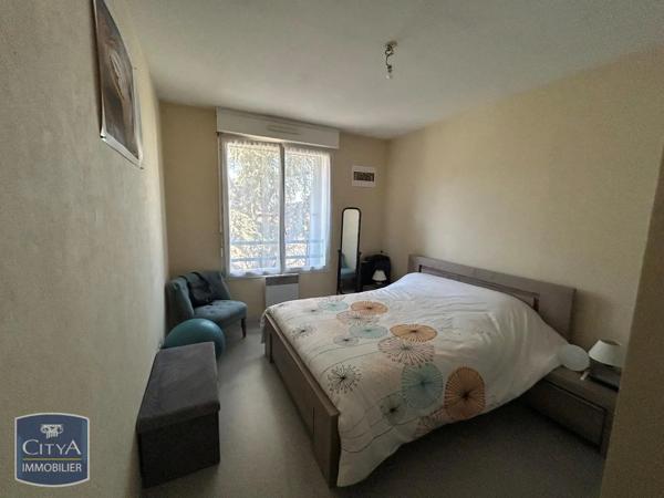 Appartement à louer 2 pièces 53.41m² Guéret (23000)