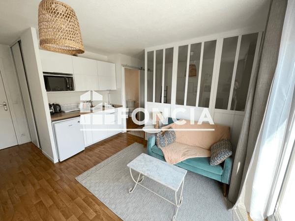 Location Studio meublé 28 m² - 2 ALLEE DU SIROCCO Sene 56860