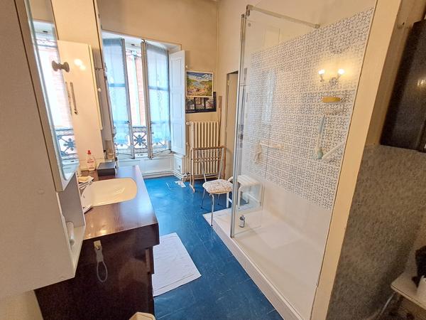 Propriete 7 pièce(s) 3 chambre(s) 165 m²