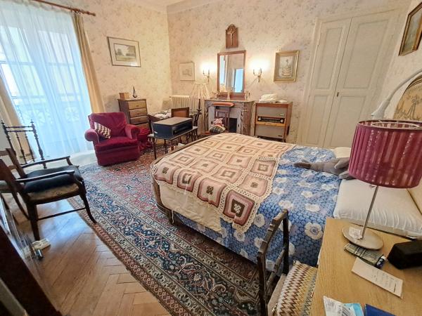 Propriete 7 pièce(s) 3 chambre(s) 165 m²