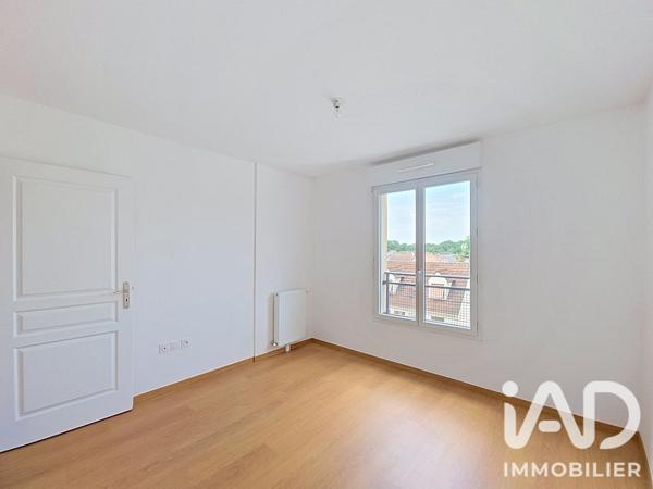 Appartement à vendre 2 pièces 46 m² Quincy-sous-Sénart