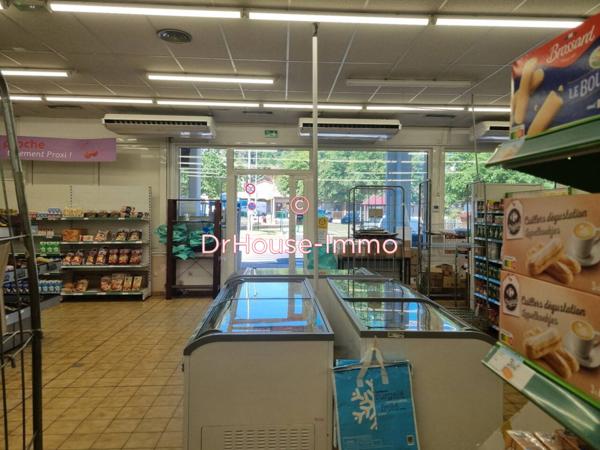 Commerce à vendre 3 pièces de 250 m²