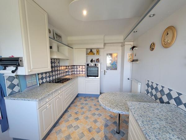 Appartement Pau 4 pièce(s) 115.17 m2 avec balcon cave - Vue Pyrénées