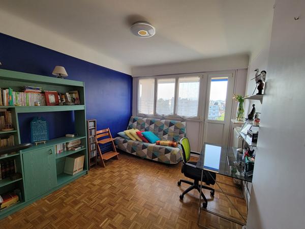 Appartement Pau 4 pièce(s) 115.17 m2 avec balcon cave - Vue Pyrénées