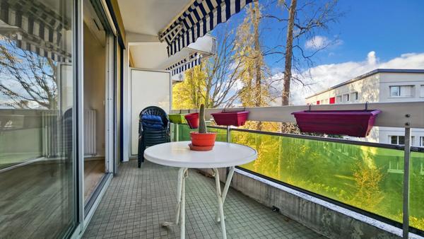 Appartement à vendre 2 pièces PAU (64) en résidence sénior.