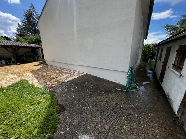 MAISON 5 CHAMBRES - GARAGE - DEPENDANCE