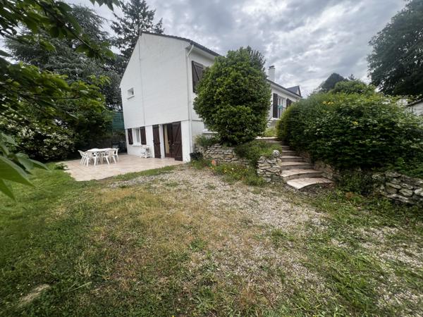 MAISON 5 CHAMBRES - GARAGE - DEPENDANCE