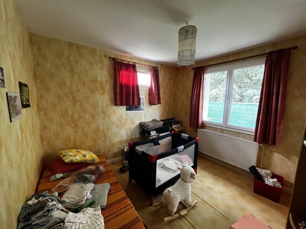 MAISON 5 CHAMBRES - GARAGE - DEPENDANCE