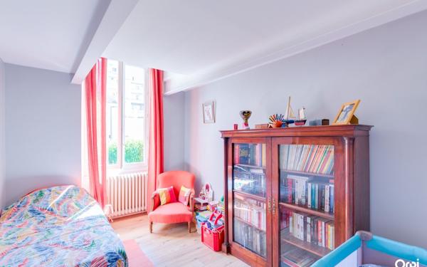 Maison à vendre    5 pièces •  Marseille 8