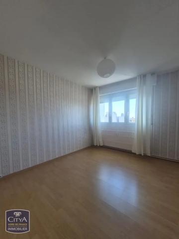 Appartement à louer 4 pièces 76.07m² Maubeuge (59600)
