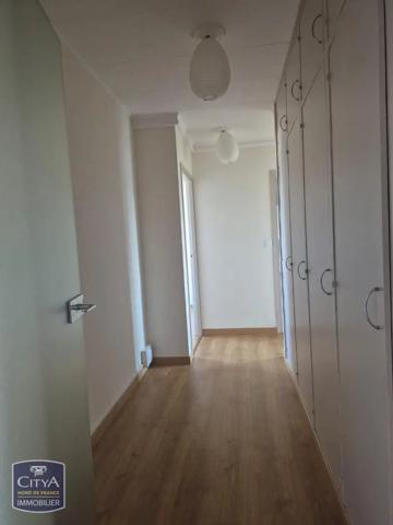 Appartement à louer 4 pièces 76.07m² Maubeuge (59600)