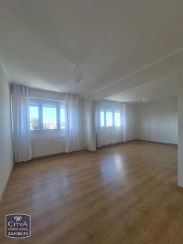 Appartement à louer 4 pièces 76.07m² Maubeuge (59600)