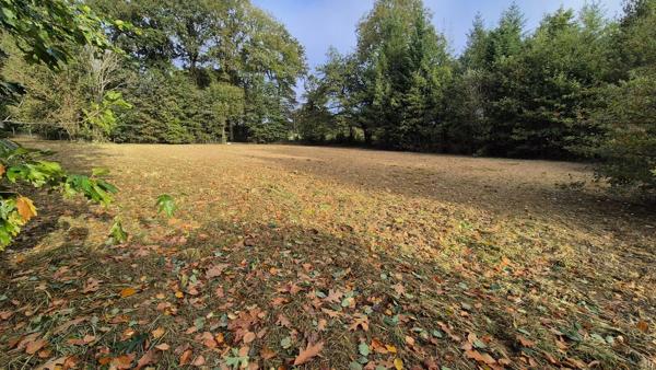 Terrain constructible  à Peyrilhac